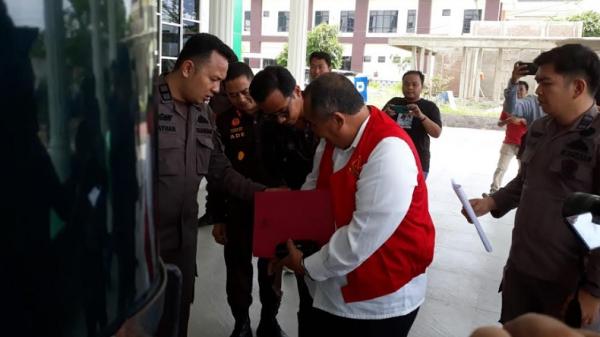 Mantan Kepala Bapenda Pringsewu Ditahan Kejari, Kasus Dugaan Korupsi BPHTB&nbsp;Waris