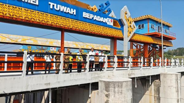 Resmikan Bendungan Margatiga, Jokowi: Ini Dikerjakan sejak&nbsp;2017